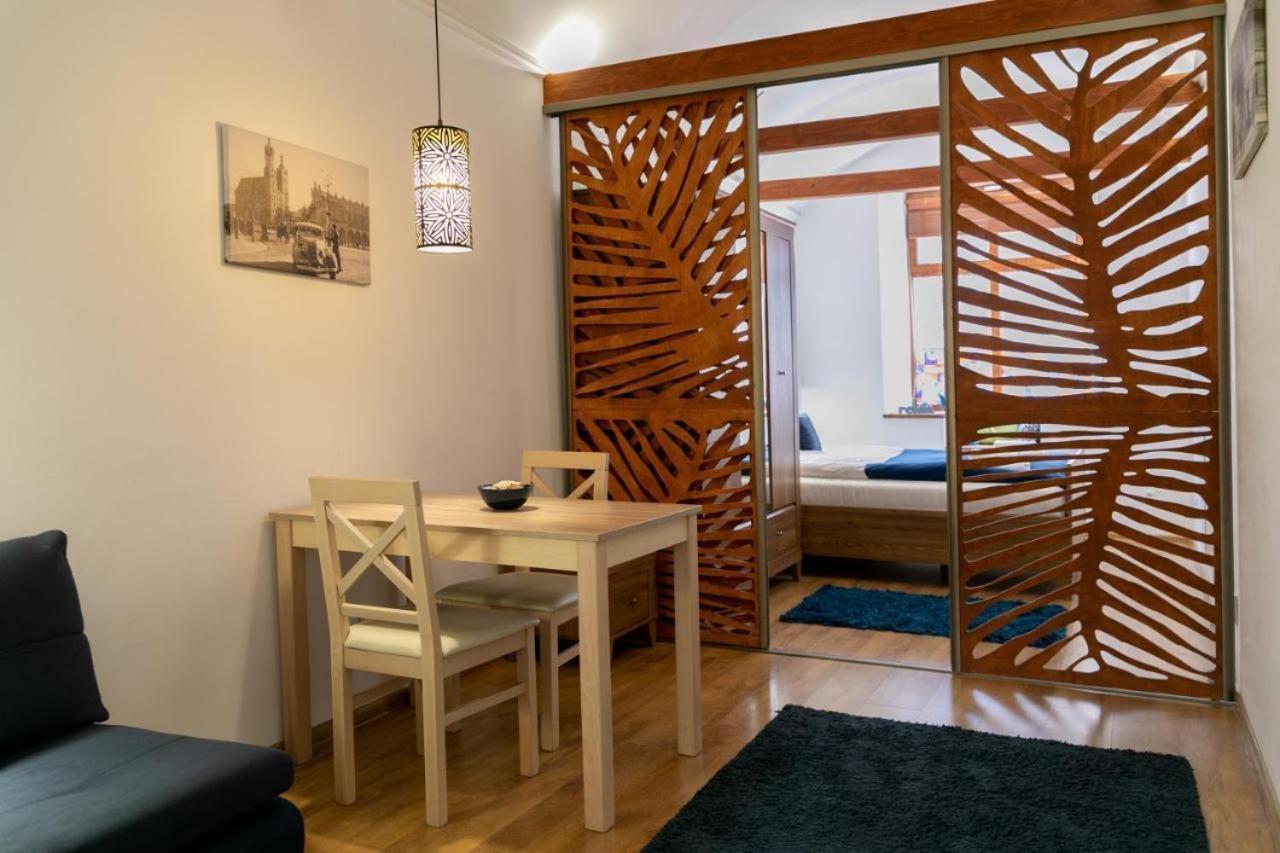 Cozy Studio On Wielopole Street. Краків Екстер'єр фото